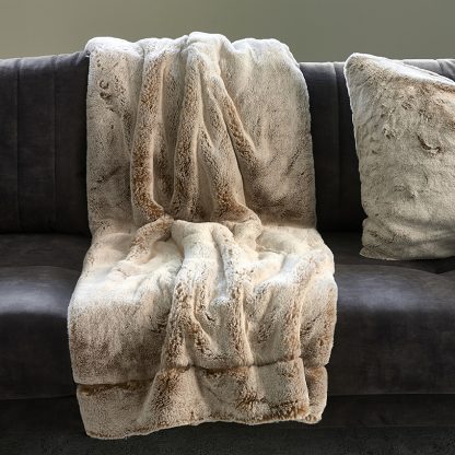 Rivièra Maison: Classic Club Faux Fur Throw 170x130